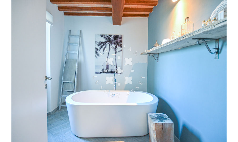 Hamlet Castelraimondo Macerata Marche Italy Pool