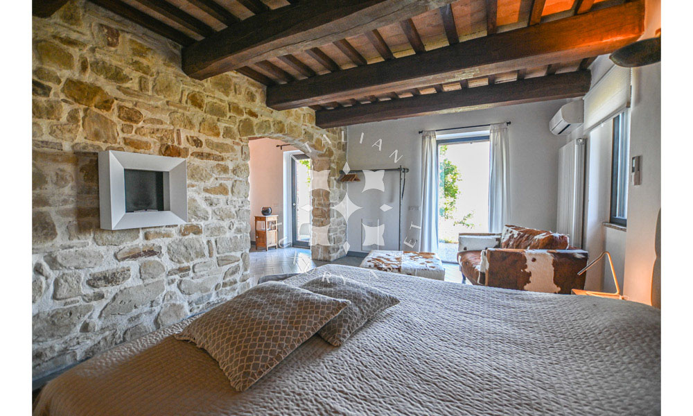 Hamlet Castelraimondo Macerata Marche Italy Pool