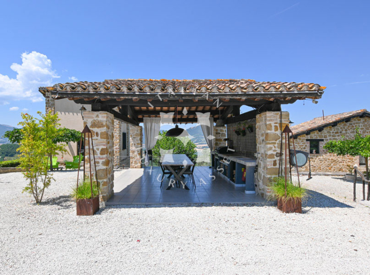 Hamlet Castelraimondo Macerata Marche Italy Pool