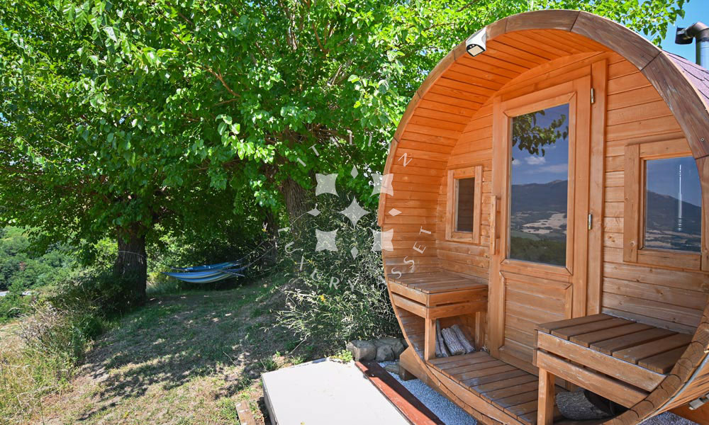 Hamlet Castelraimondo Macerata Marche Italy Pool