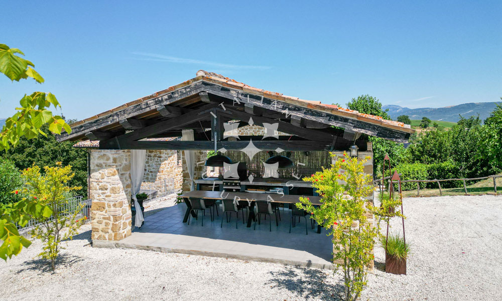 Hamlet Castelraimondo Macerata Marche Italy Pool