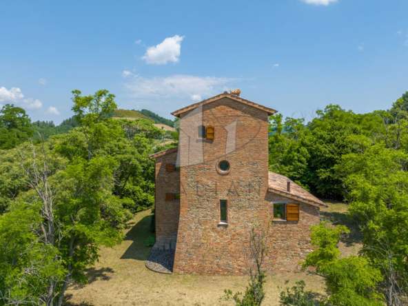 Watchtower Farmhouse Urbino Montefeltro Marche Italy