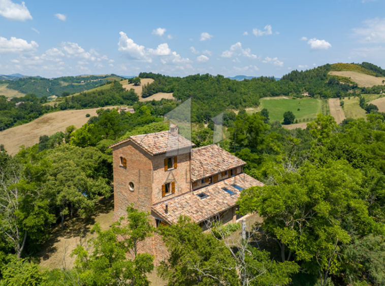 Watchtower Farmhouse Urbino Montefeltro Marche Italy