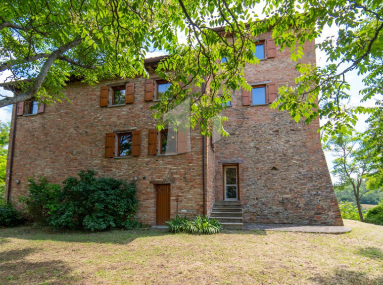 Watchtower Farmhouse Urbino Montefeltro Marche Italy