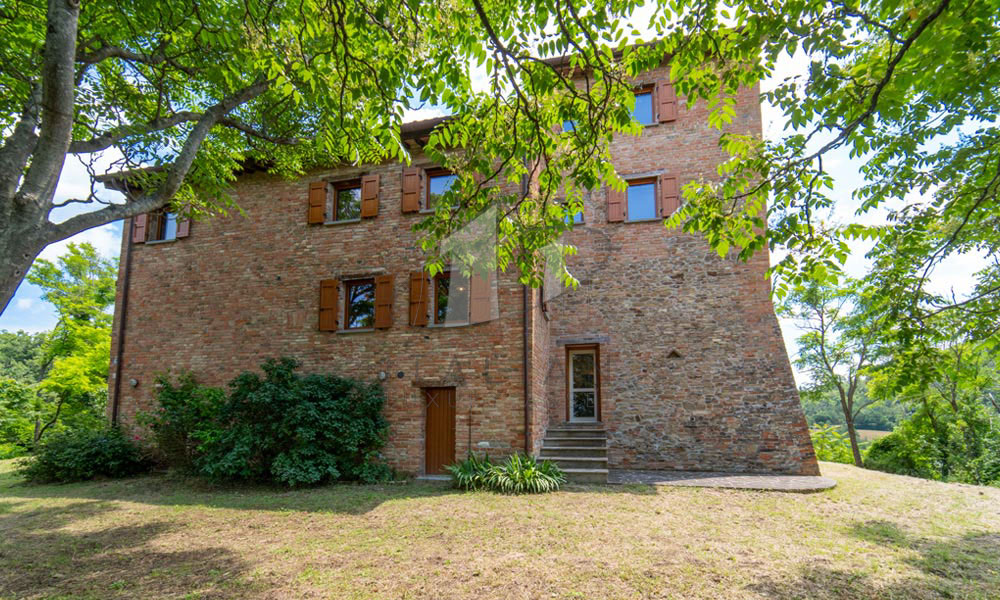 Watchtower Farmhouse Urbino Montefeltro Marche Italy