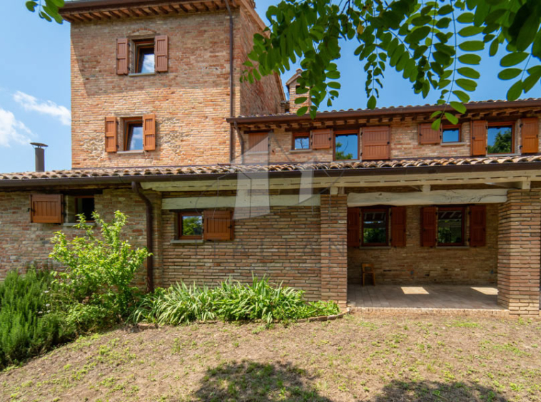 Watchtower Farmhouse Urbino Montefeltro Marche Italy