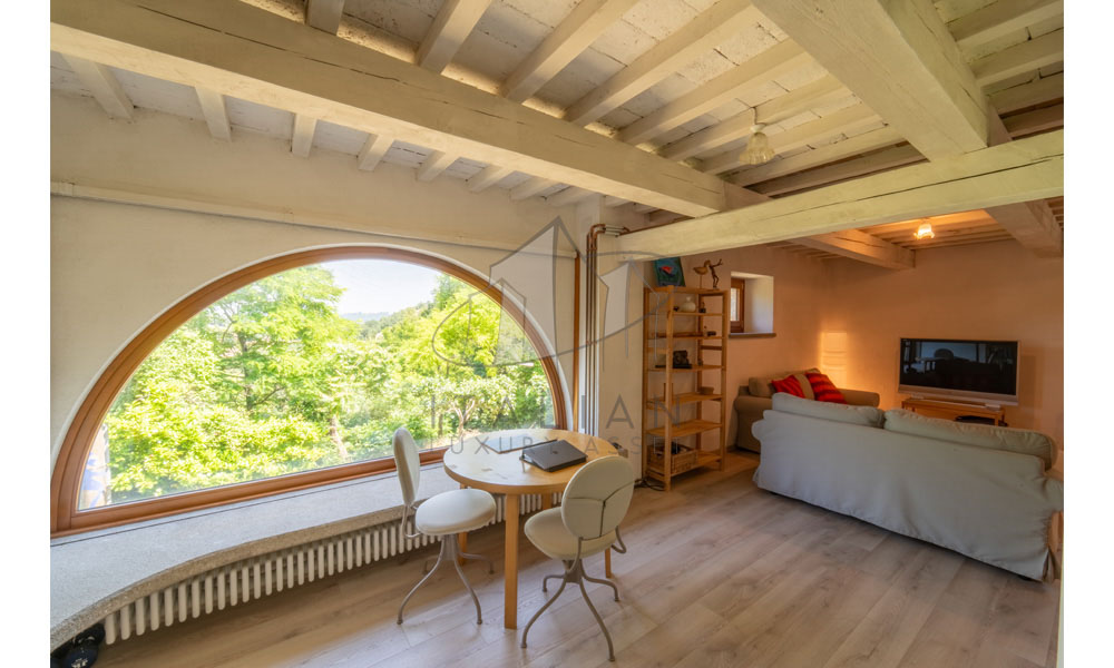 Watchtower Farmhouse Urbino Montefeltro Marche Italy