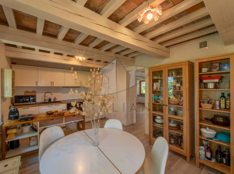 Watchtower Farmhouse Urbino Montefeltro Marche Italy