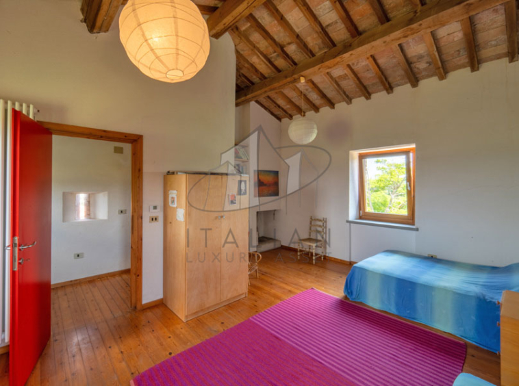 Watchtower Farmhouse Urbino Montefeltro Marche Italy