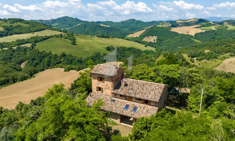 Watchtower Farmhouse Urbino Montefeltro Marche Italy