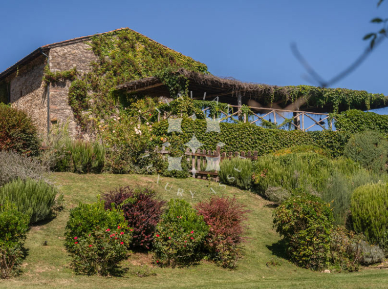 Country Estate Chiusdino Siena Tuscany Italy Pool