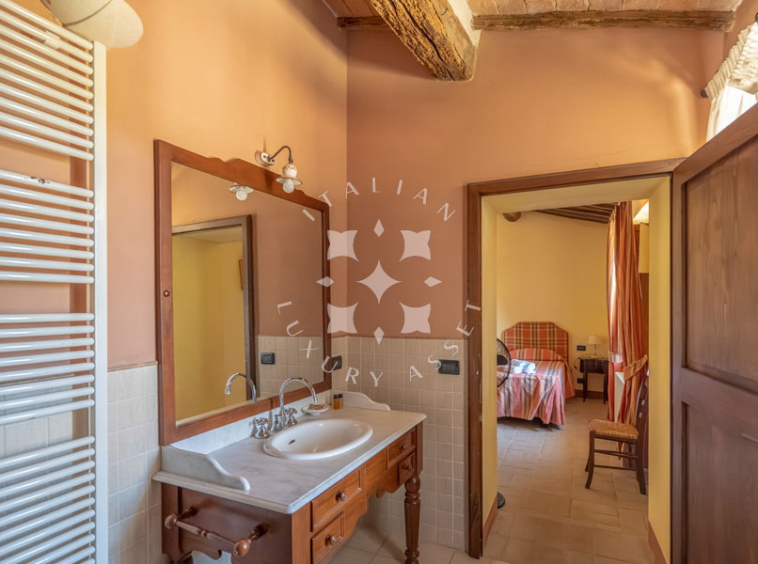 Country Estate Chiusdino Siena Tuscany Italy Pool