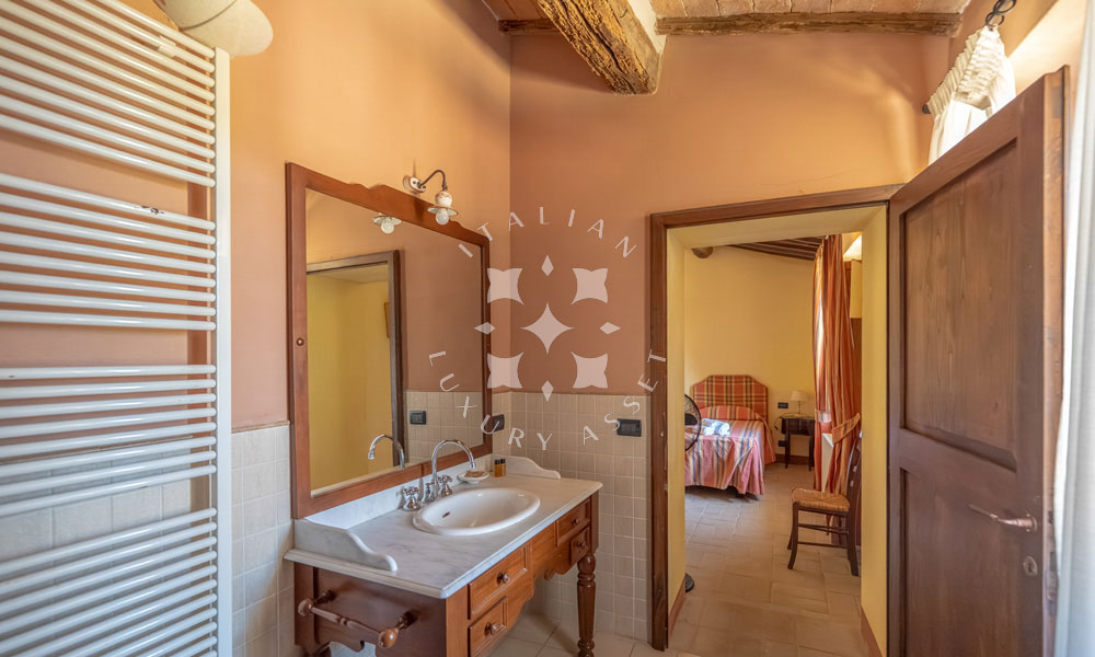 Country Estate Chiusdino Siena Tuscany Italy Pool