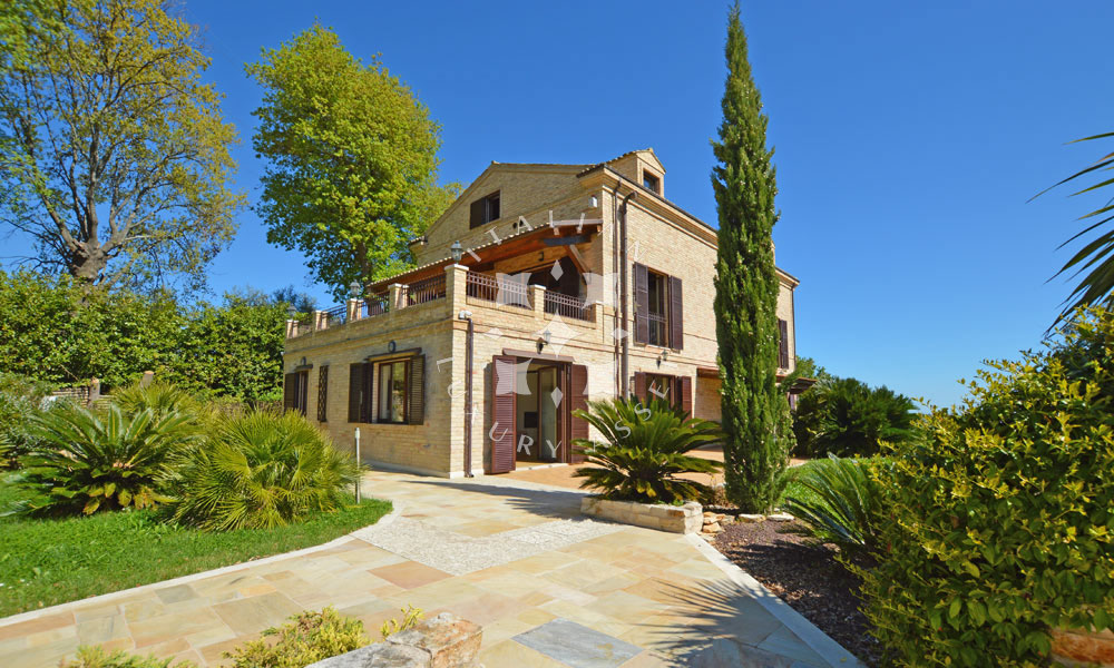 Farmhouse Lapedona Fermo Marche Italy Panorama