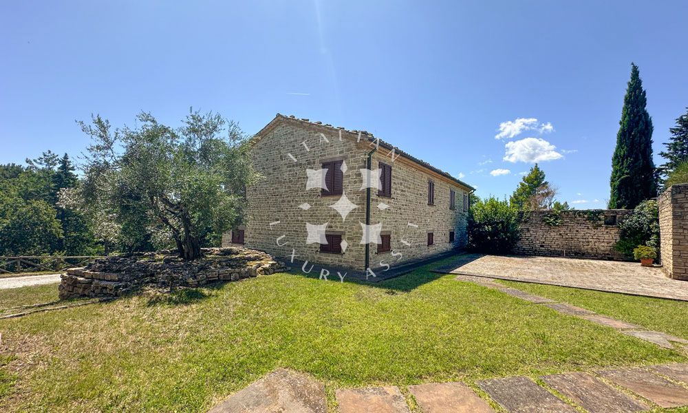 Estate Cupramontana Marche Italy Historical