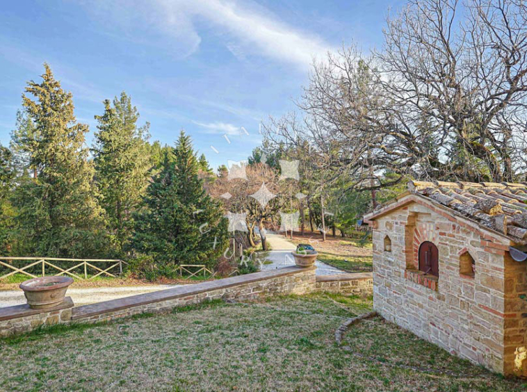 Estate Cupramontana Marche Italy Historical