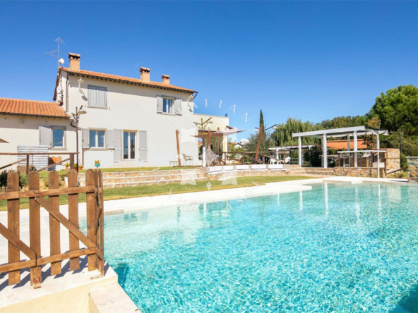 Modern Villa Cortona Arezzo Tuscany Italy Pool