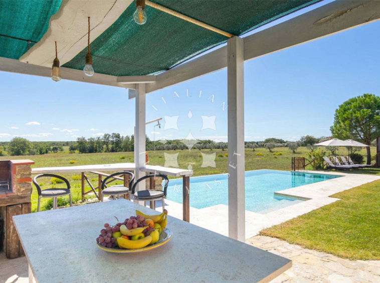 Modern Villa Cortona Arezzo Tuscany Italy Pool