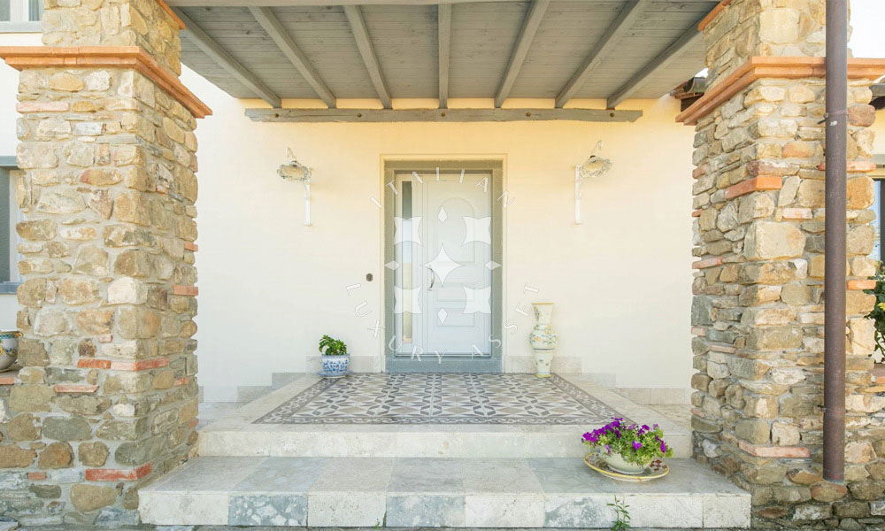 Modern Villa Cortona Arezzo Tuscany Italy Pool