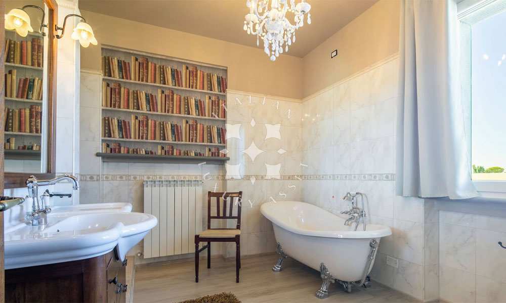 Modern Villa Cortona Arezzo Tuscany Italy Pool