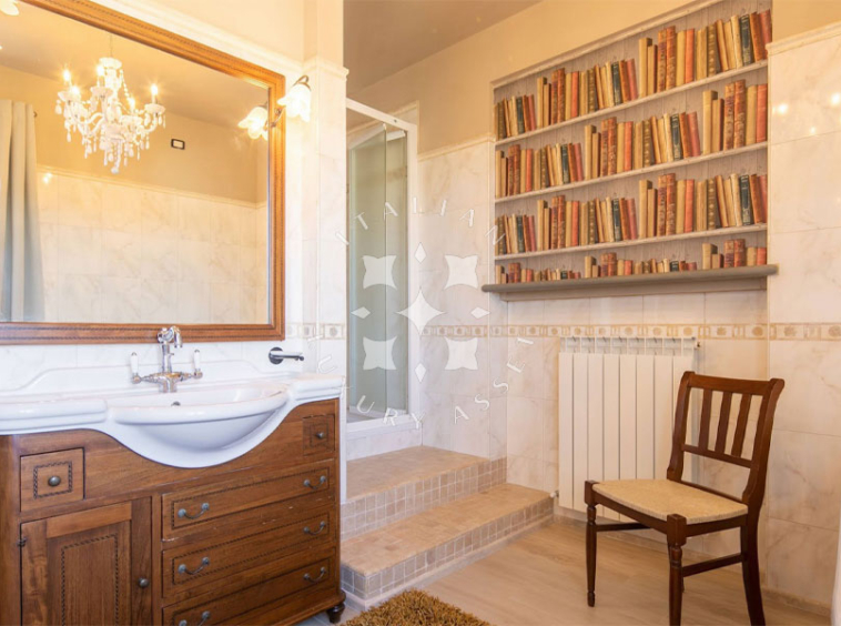 Modern Villa Cortona Arezzo Tuscany Italy Pool