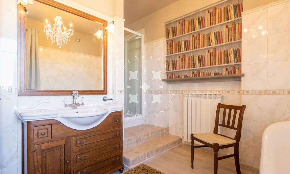 Modern Villa Cortona Arezzo Tuscany Italy Pool