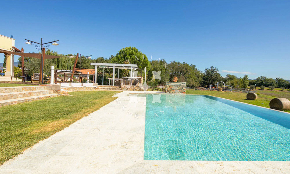 Modern Villa Cortona Arezzo Tuscany Italy Pool