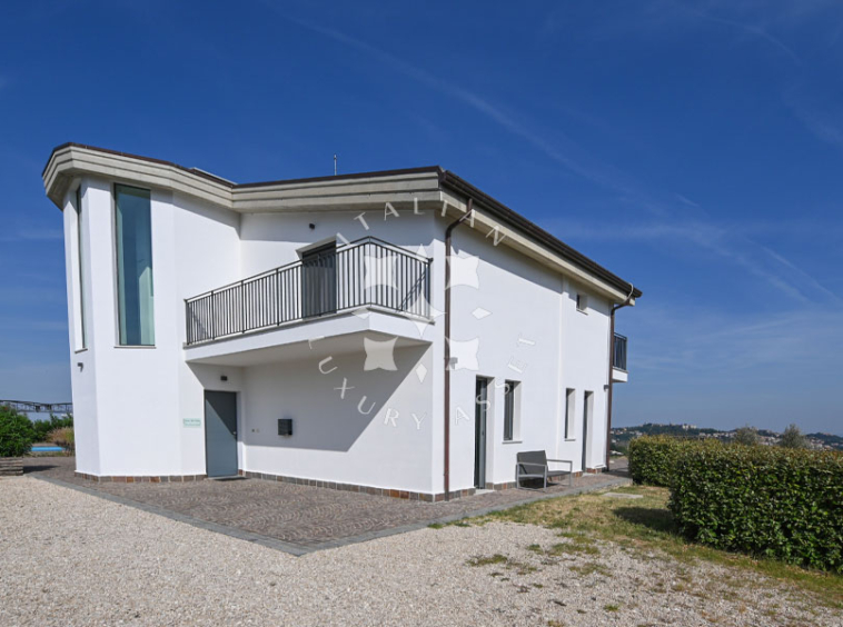 Villa Penne Pescara Abruzzo Italy Pool