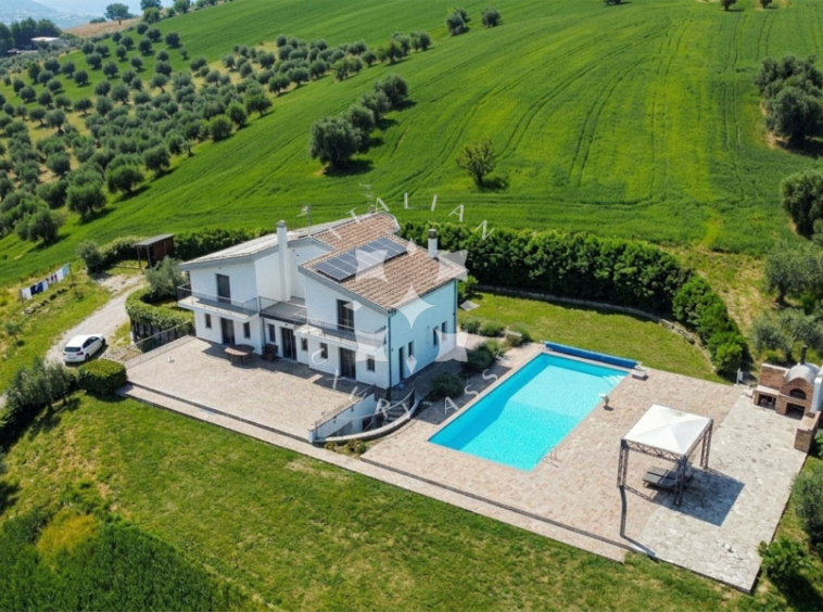 Villa Penne Pescara Abruzzo Italy Pool