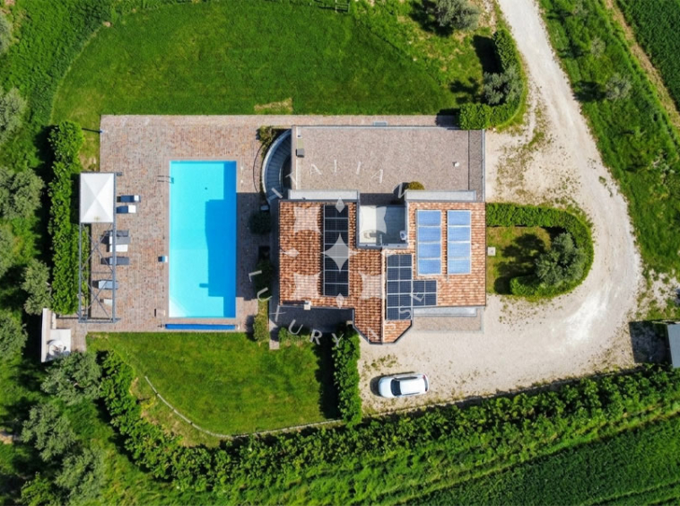 Villa Penne Pescara Abruzzo Italy Pool