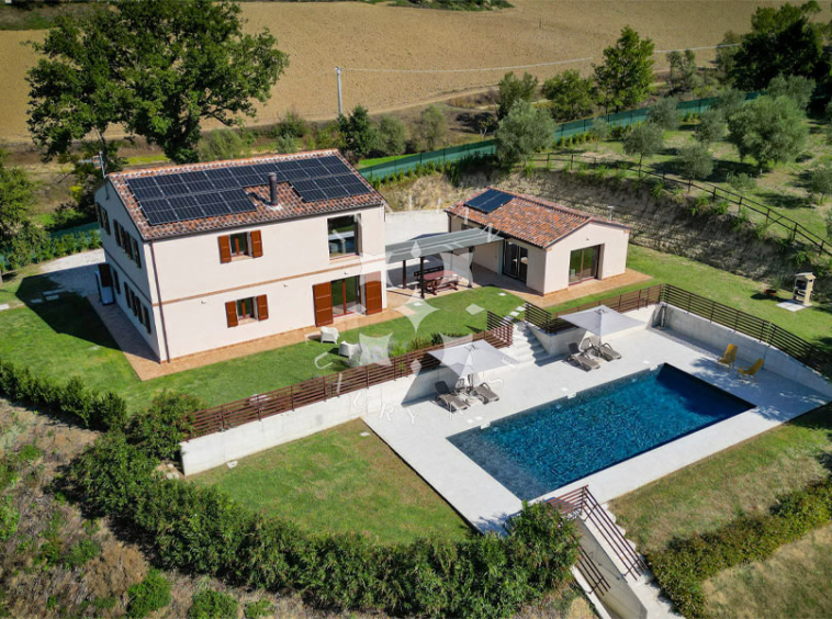 Country House Mogliano Marche Pool Panorama