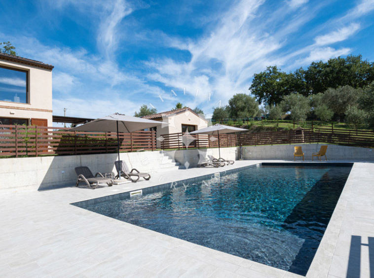Country House Mogliano Marche Pool Panorama