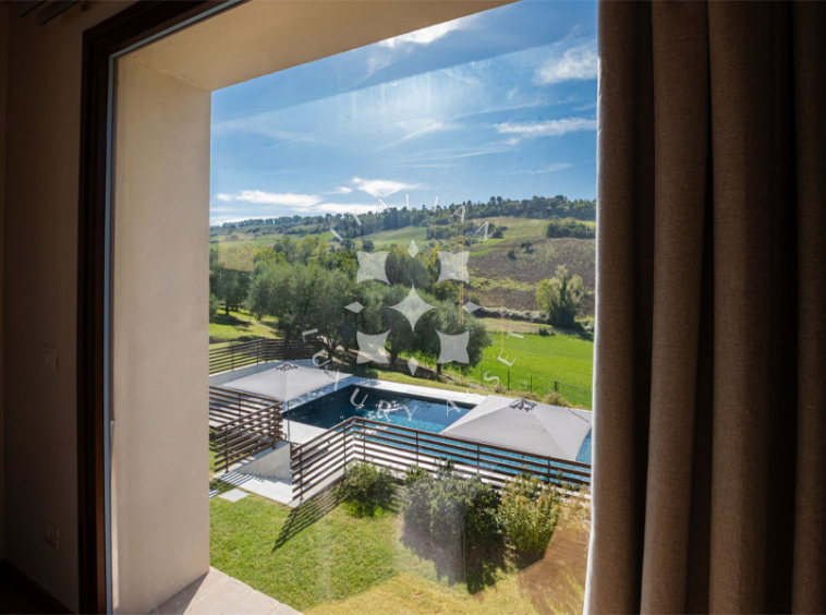 Country House Mogliano Marche Pool Panorama