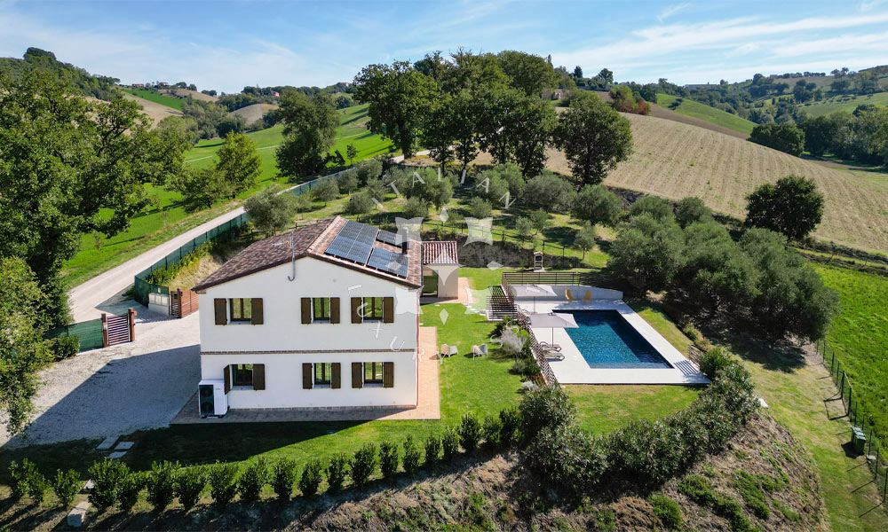 Country House Mogliano Marche Pool Panorama