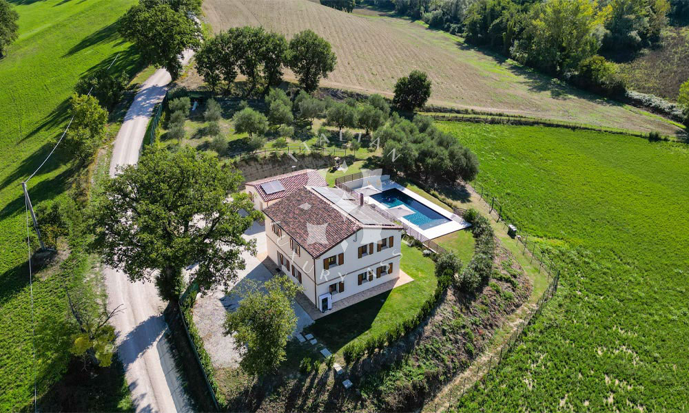 Country House Mogliano Marche Pool Panorama