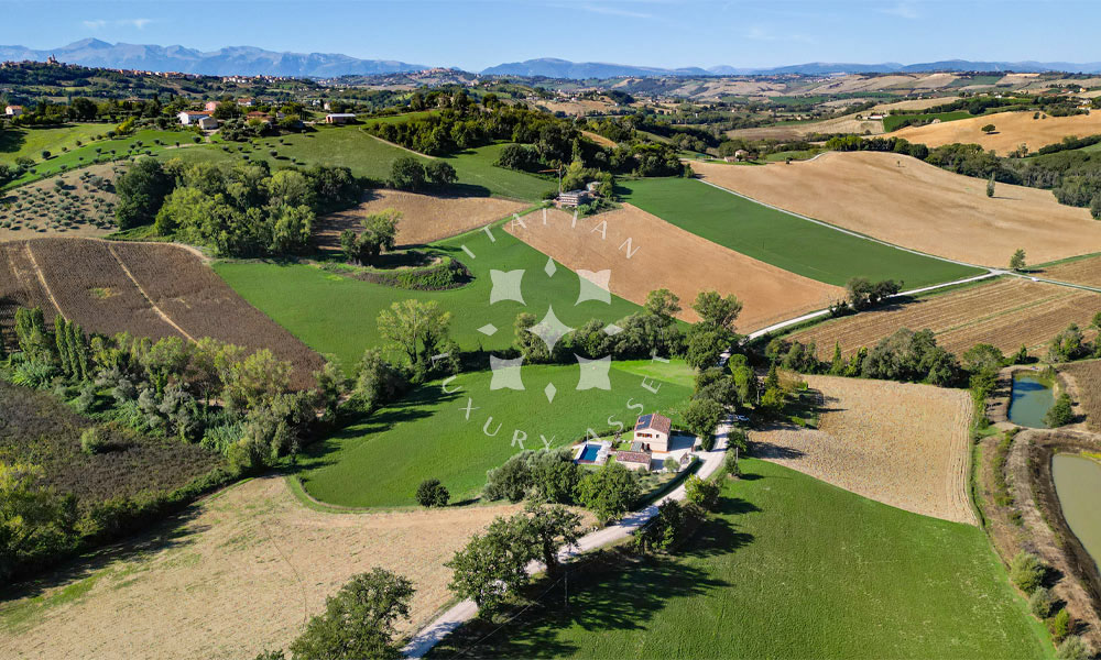 Country House Mogliano Marche Pool Panorama