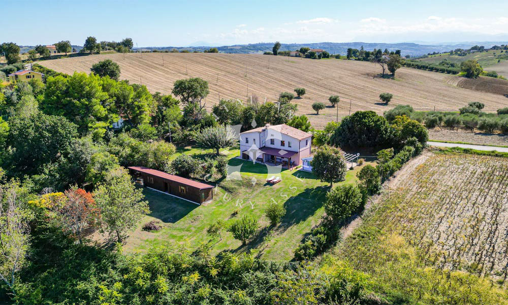 Farmhouse Montecassiano Macerata Marche Panorama Dependance
