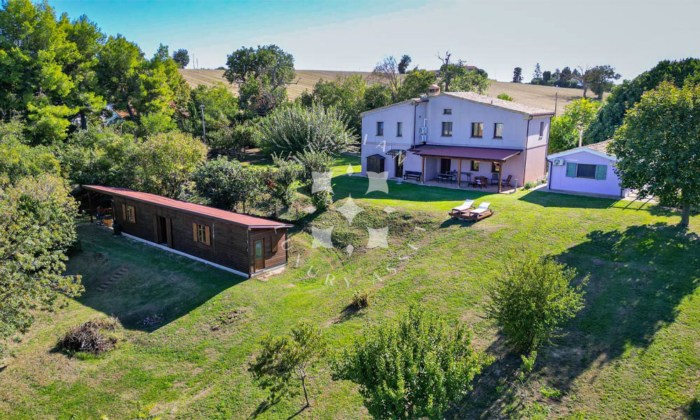 Farmhouse Montecassiano Macerata Marche Panorama Dependance