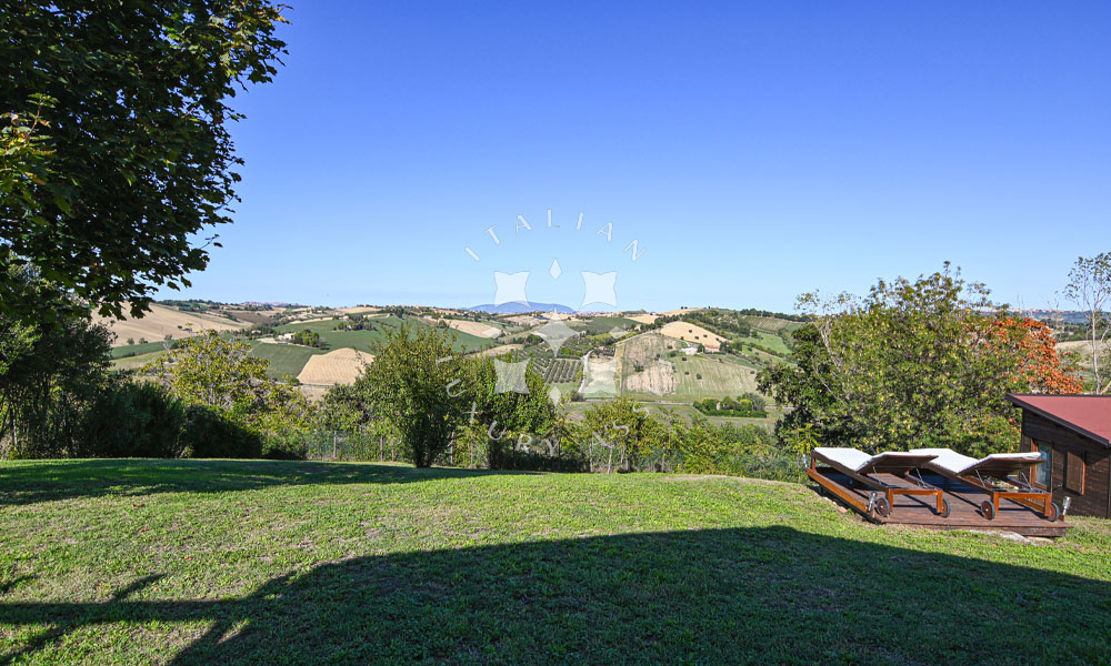 Farmhouse Montecassiano Macerata Marche Panorama Dependance
