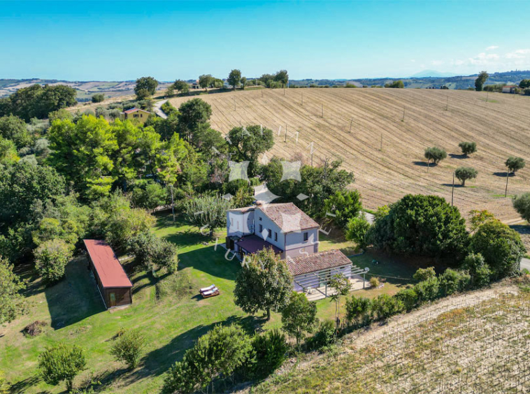 Farmhouse Montecassiano Macerata Marche Panorama Dependance