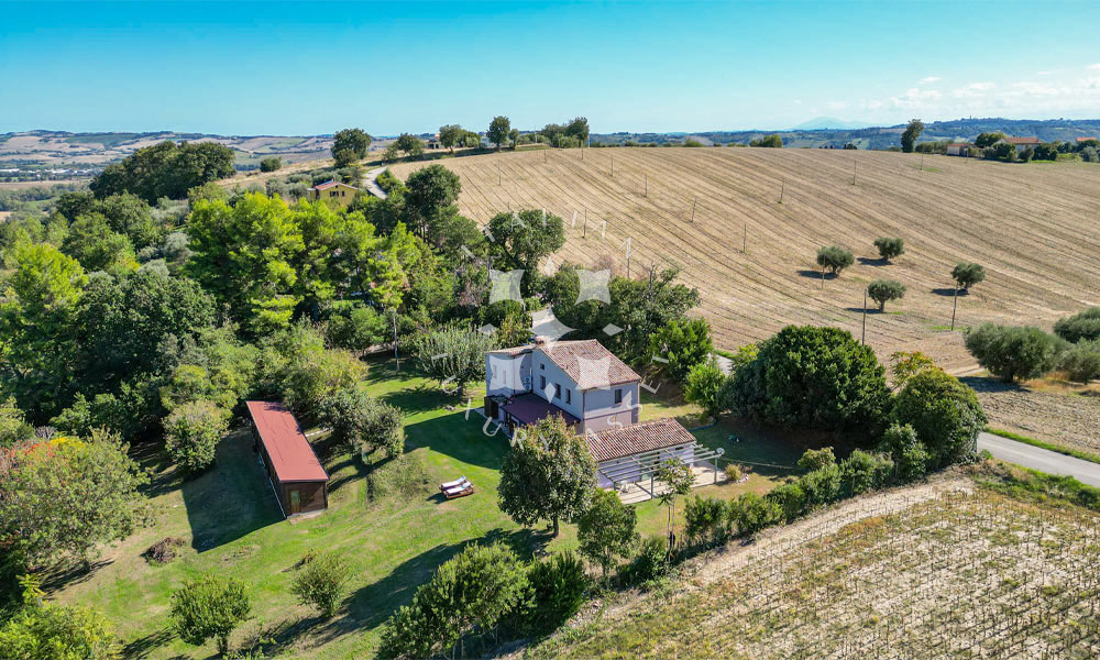 Farmhouse Montecassiano Macerata Marche Panorama Dependance