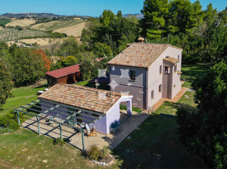 Farmhouse Montecassiano Macerata Marche Panorama Dependance