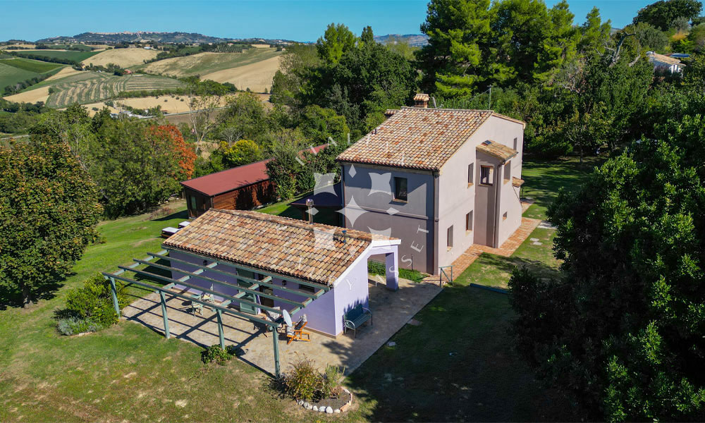 Farmhouse Montecassiano Macerata Marche Panorama Dependance