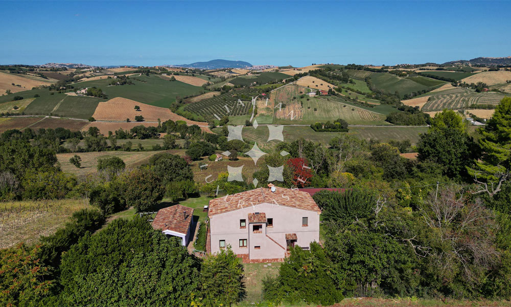 Farmhouse Montecassiano Macerata Marche Panorama Dependance